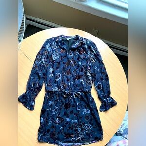 Women’s dress